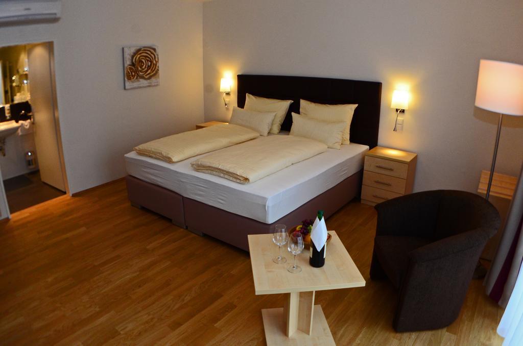 Hotel-Restaurant Sebastianushof Bonn Bagian luar foto